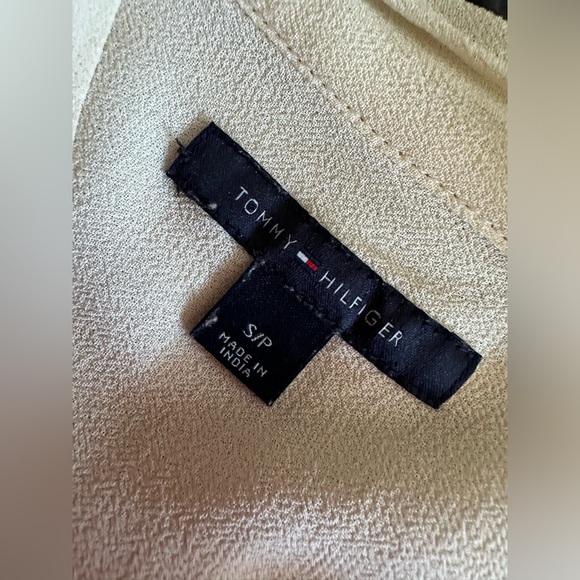 Tommy Hilfiger Small Front Tie Button Blouse - Picture 10 of 10